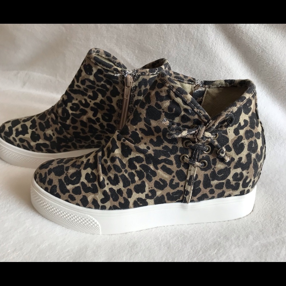 Very G Leopard Platform Sneaker
